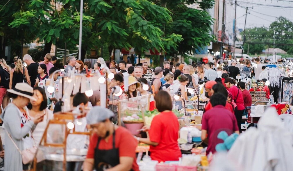 Walking Street Market 