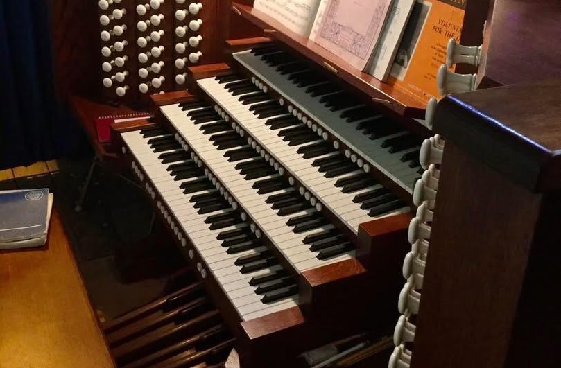 Let the Organ Thunder