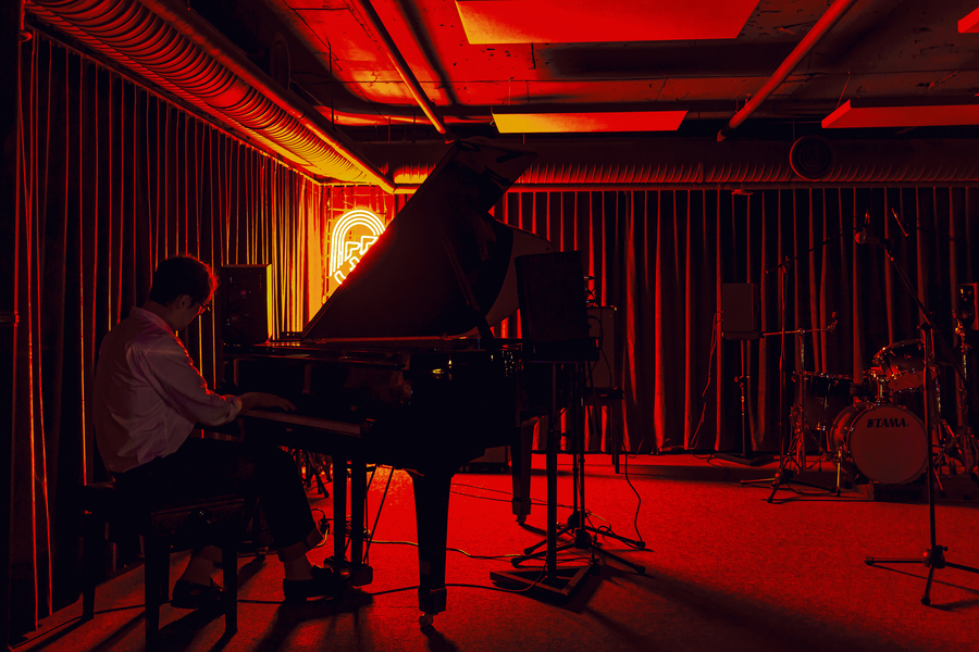 Piano Trio Jazz Performance