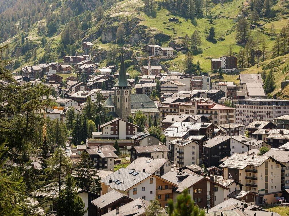 Guided Village Tour With A Tasting