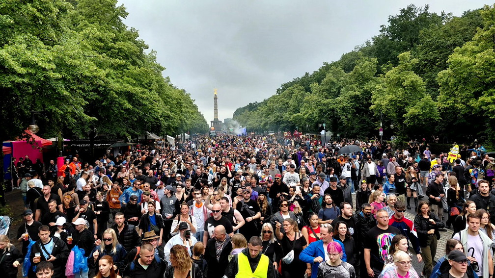 Rave The Planet Parade