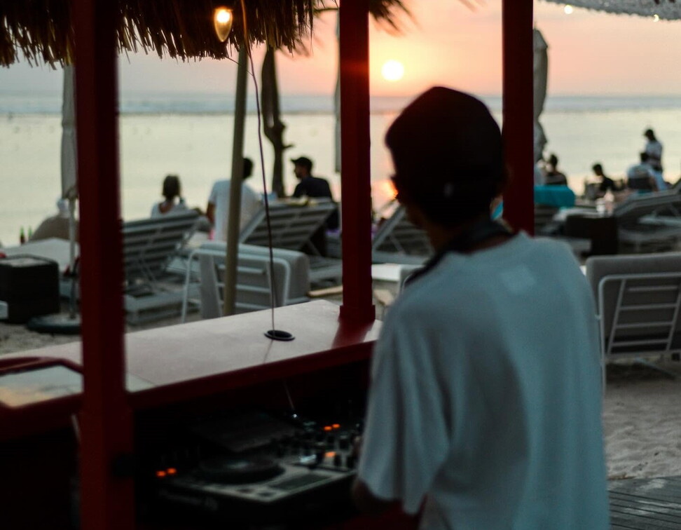 Live DJ Set