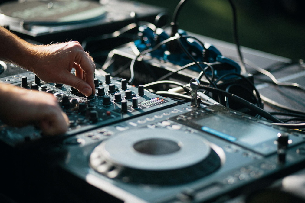 Zazala Sunday: Dj Her.S