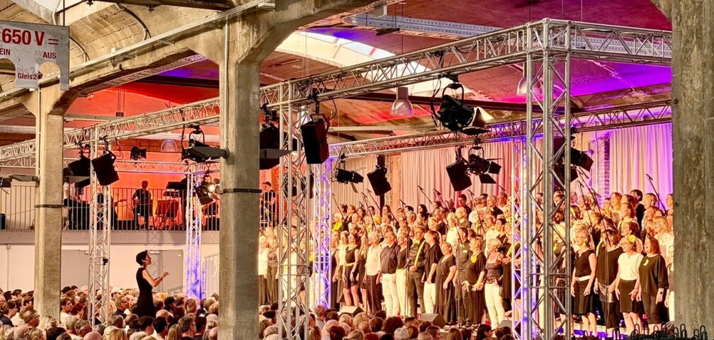 Pop Choir (Ages 12+)