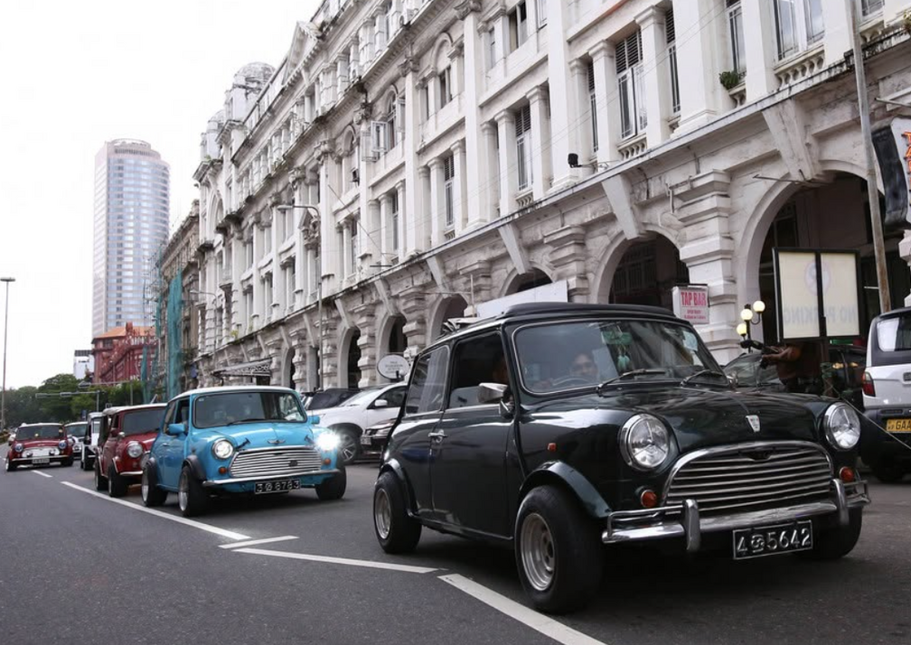 Vintage & Classic Vehicle Parade