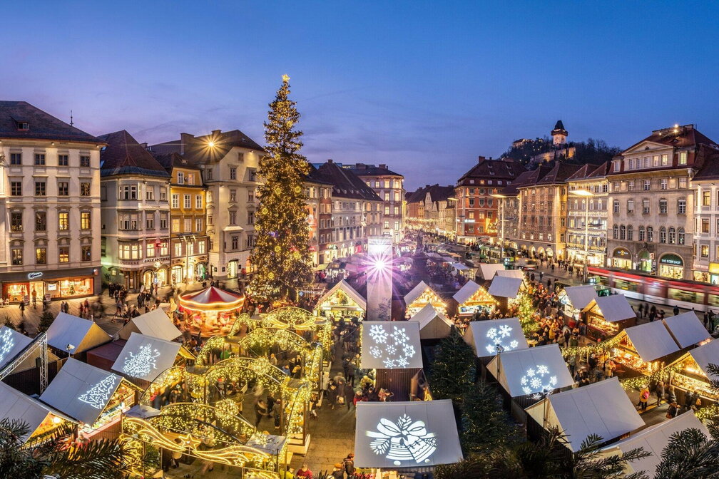 Christmas Market on Hauptplatz