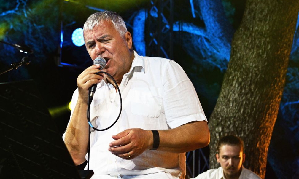 Zoran Sings Arsen: A Tribute to the Dedić Family