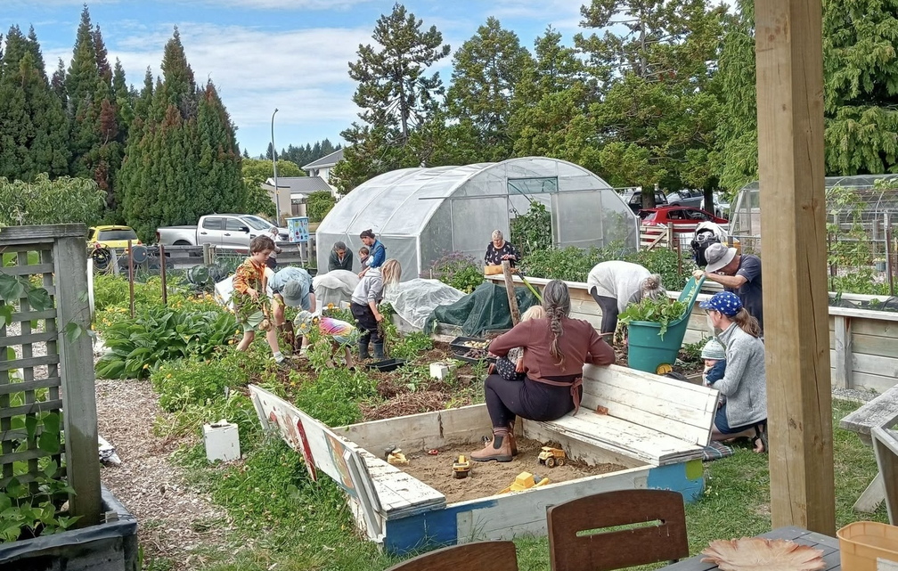 Weekly Garden Session