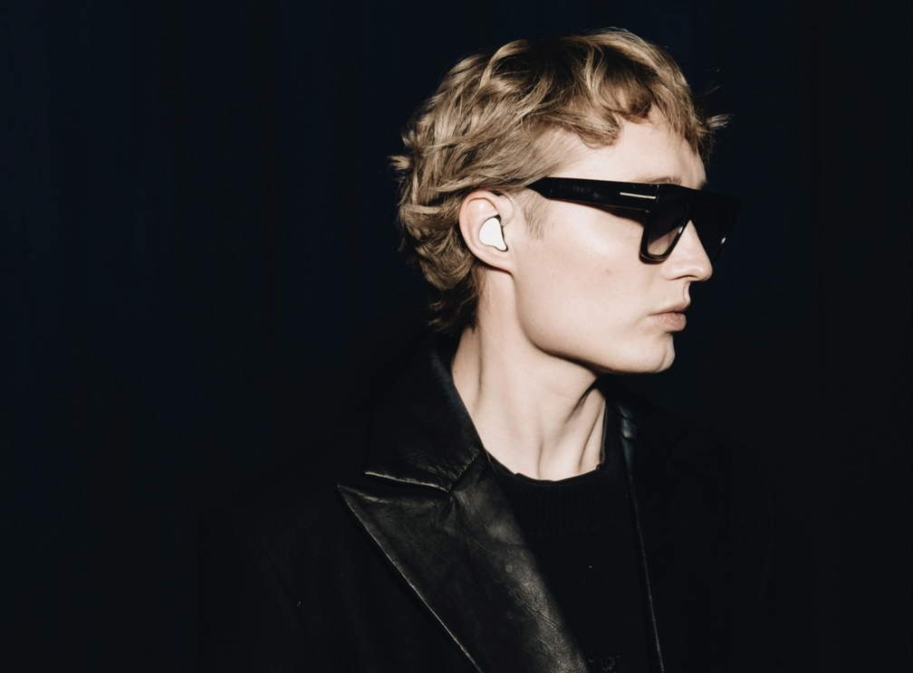 Isac Elliot