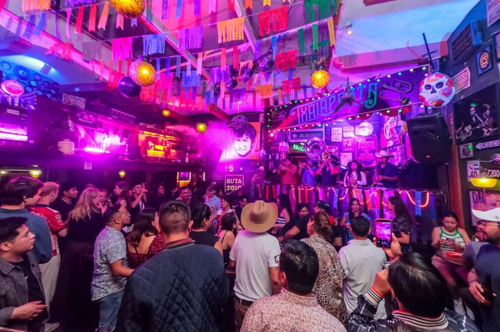 Salsa Thursdays