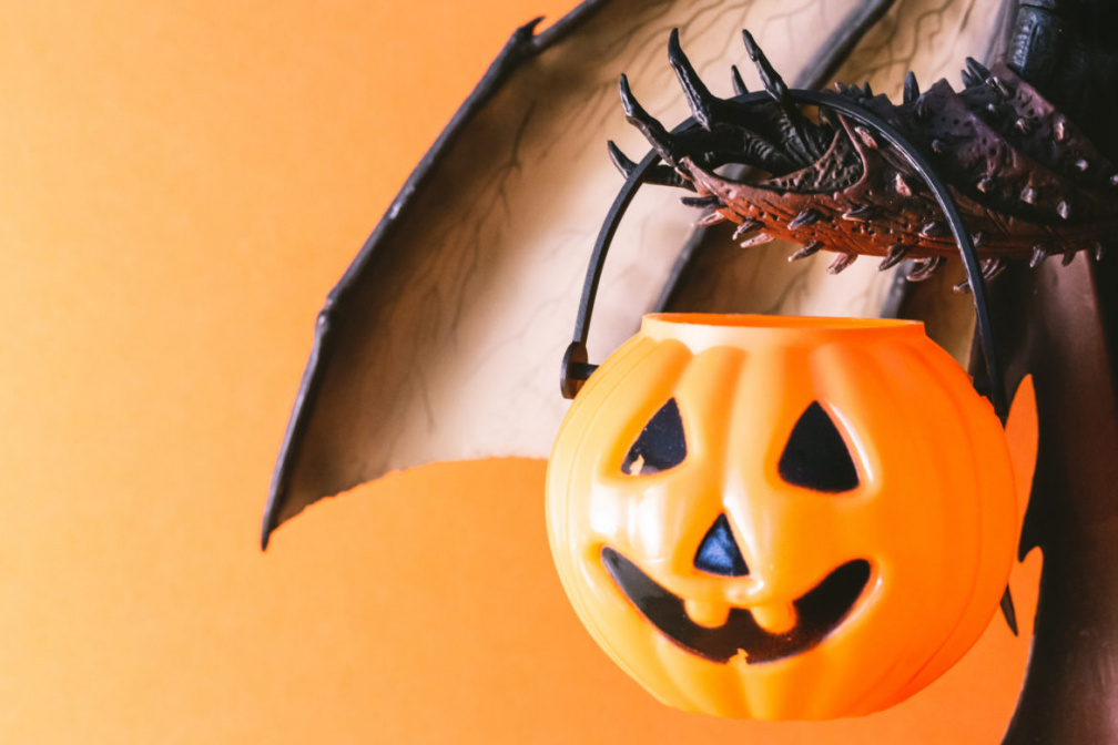 Decorate Your Own Halloween Bag