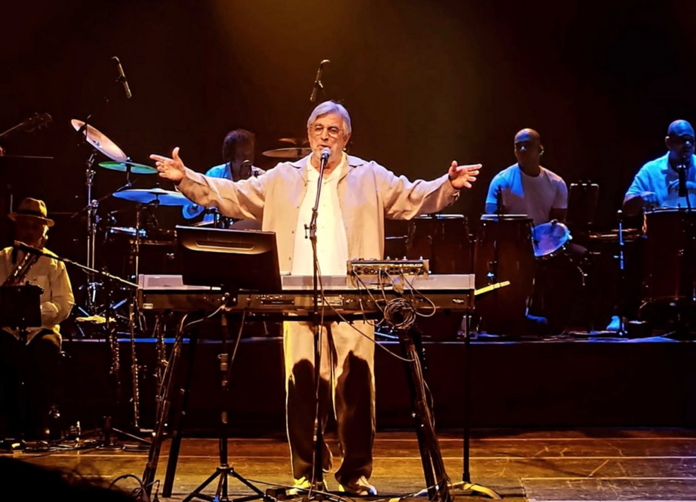 Ivan Lins & MPBJazz Orchestra