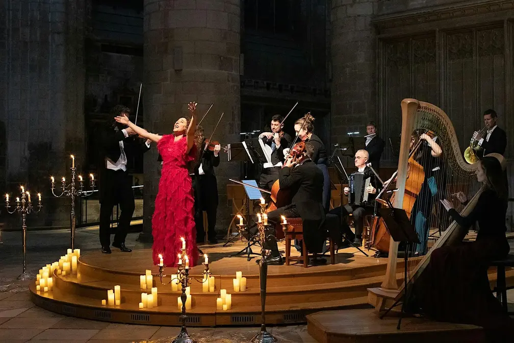 Candlelight: A Night at the Opera