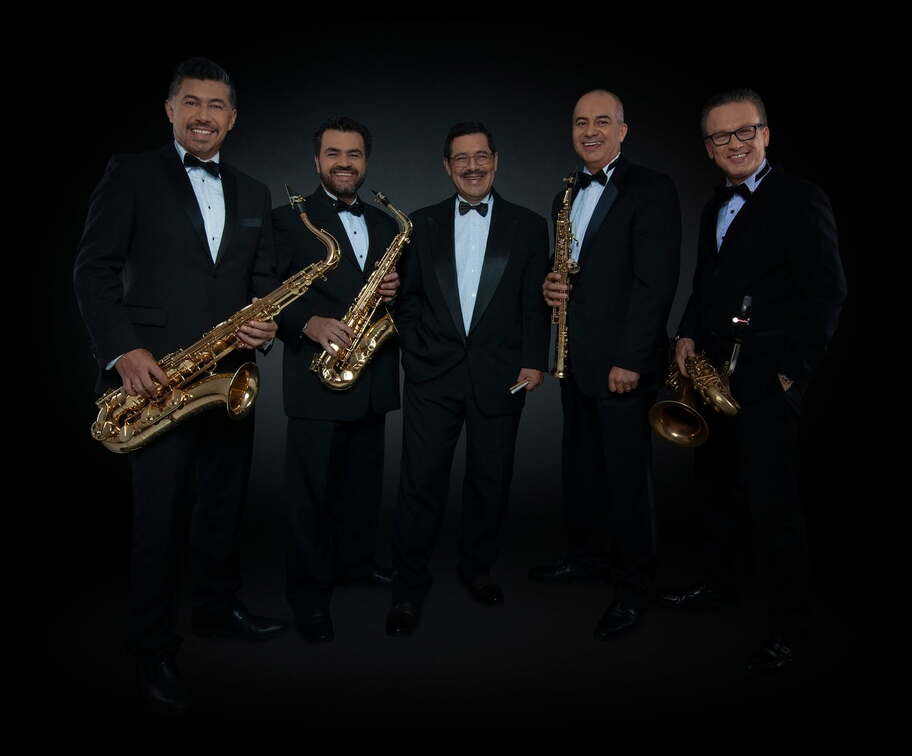 Son 30 with SONSAX