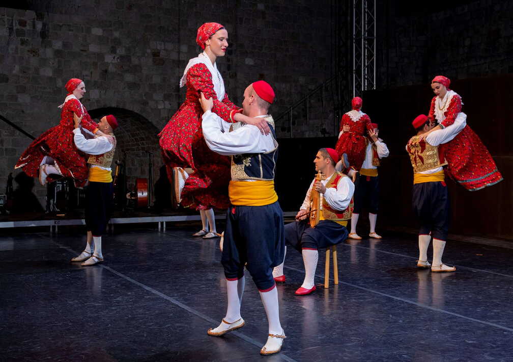 Linđo Folk Dance Ensemble