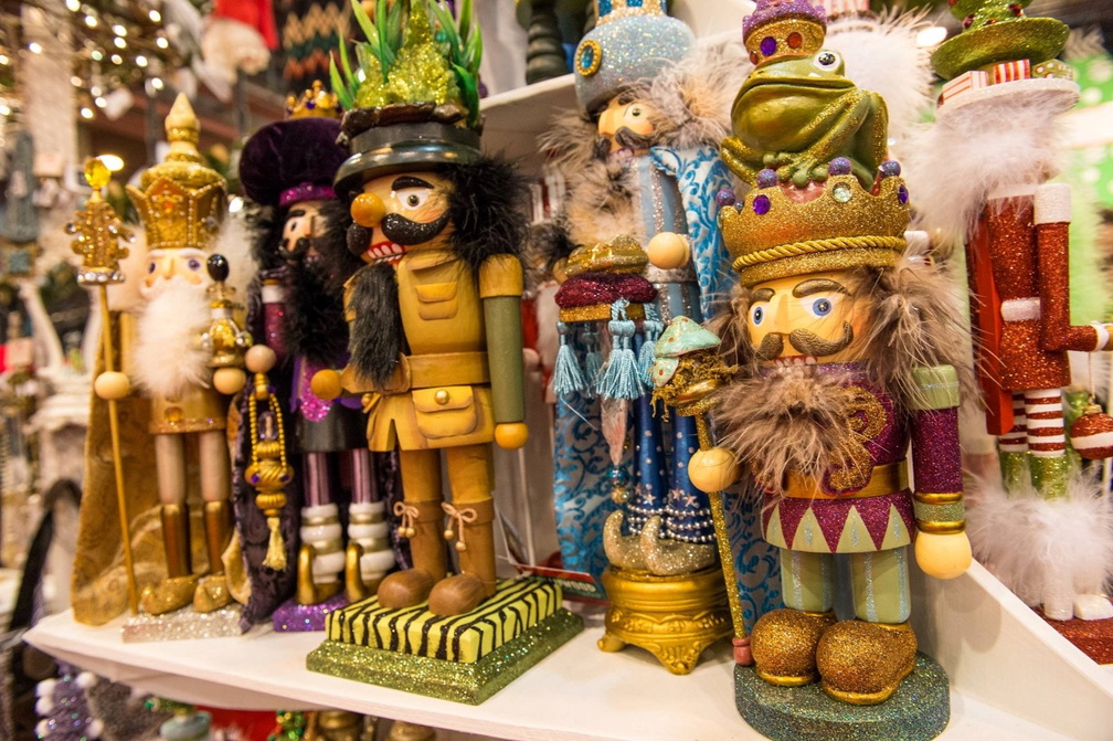 Nutcracker Market