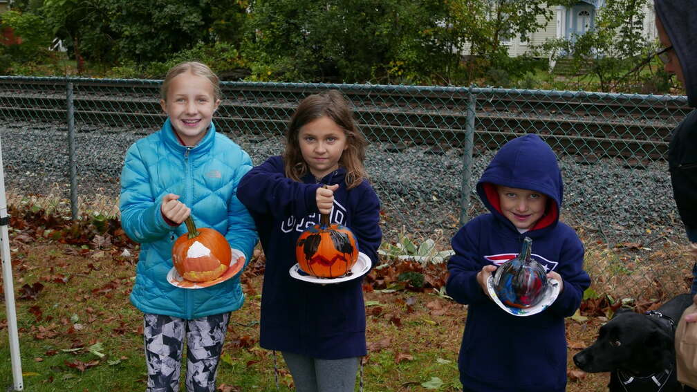 Harvest Festival (Apple and Pumpkin Painting)