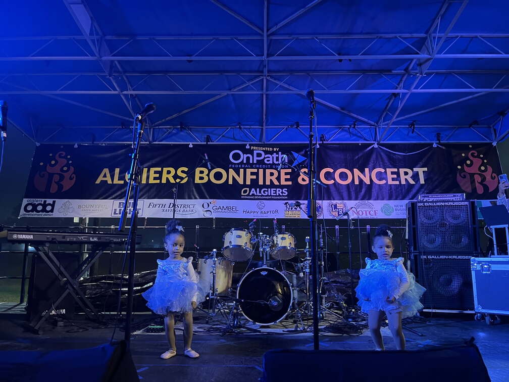 Algiers Holiday Bonfire and Concert