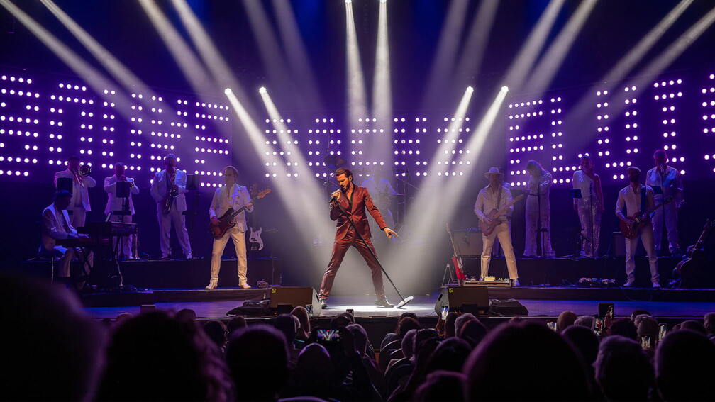 Bouke Rocks Elvis: A Tribute to Elvis