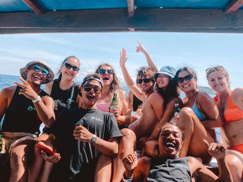 Gili T Boat Party