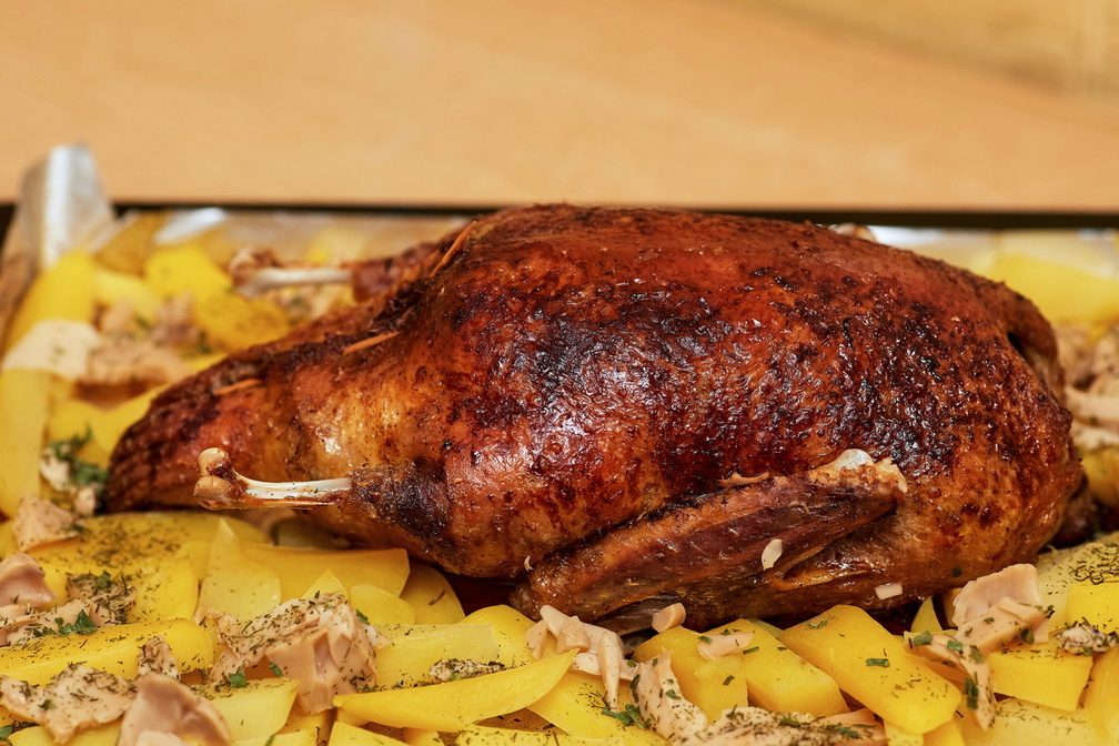 Monday Roast Night