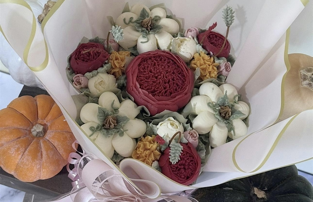Luxe Floral Halloween Class