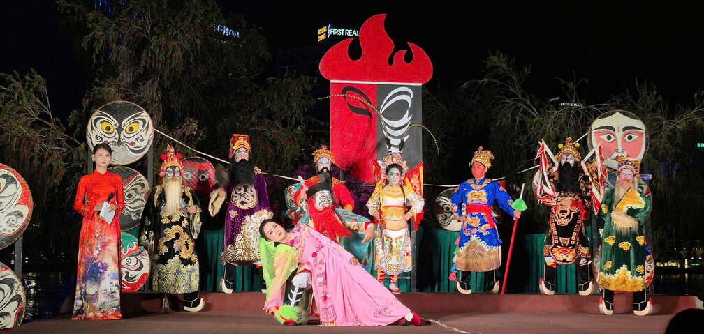 Theatre Art Program On The Streets