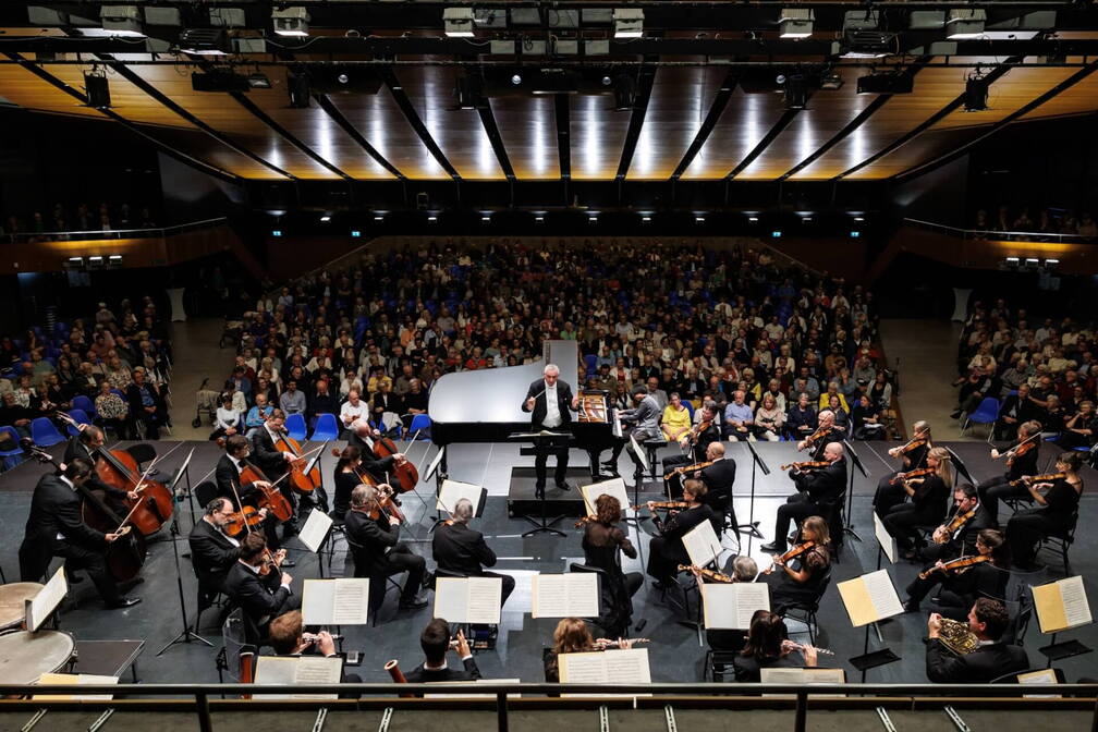 Old & New World: 3rd Symphony Concert